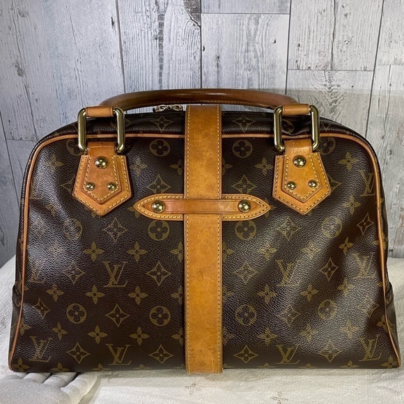 โSOLDโ LOUIS VUITTON manhattan in monogram - Picture 3 of 17